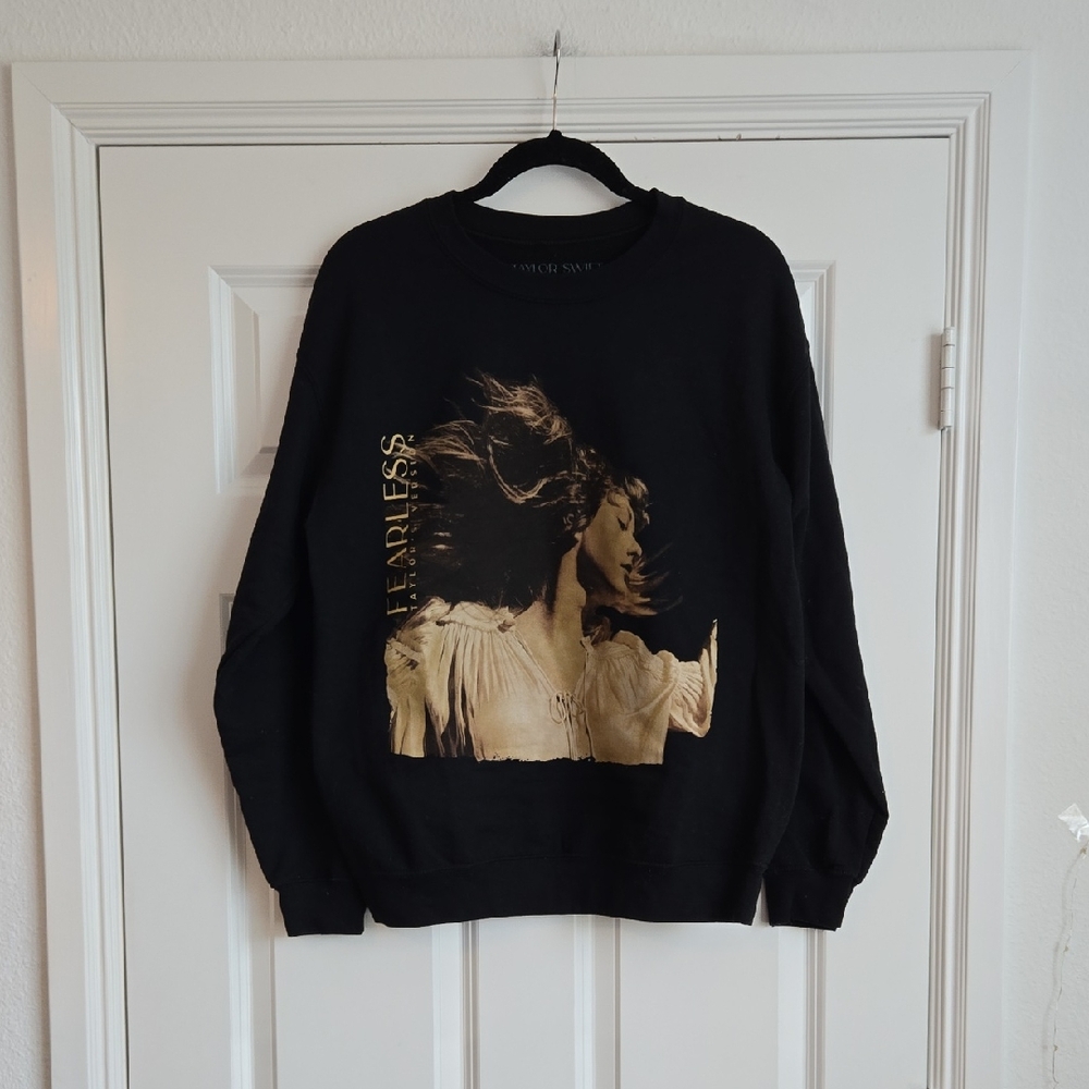 Taylor Swift Black Crewneck